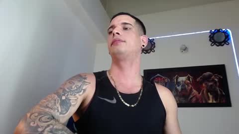 BRYAN HOT23 online show from December 6, 9:40 pm