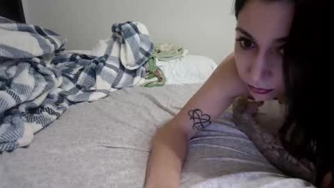 Queen Lola XXX online show from January 12, 7:59 am