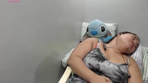 Snapshot of bubblebuttpinay chatting on October 16, 8:36 am Sunshine online show from October 16, 8:36 am