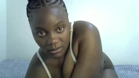 bubbly_ass30 online show from February 7, 11:41 pm