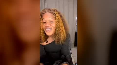 bubblyass1 online show from June 27, 5:41 pm