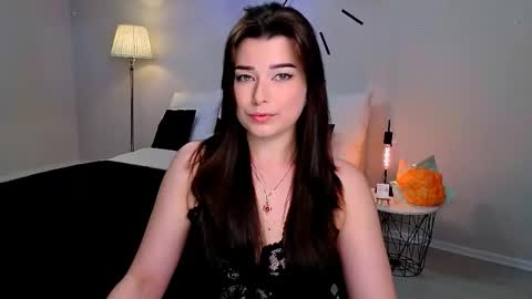 Ari online show from April 23, 3:24 pm