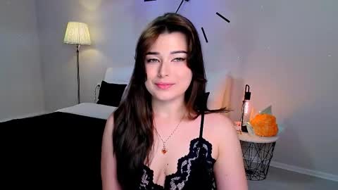 Ari online show from April 22, 2:57 pm