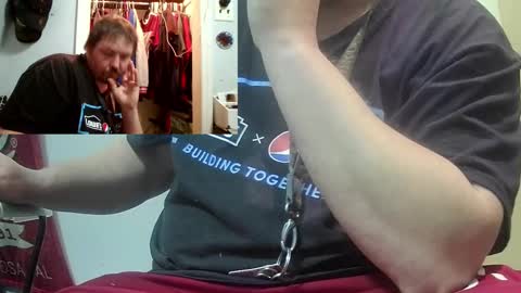 Snapshot of budsonly33 chatting on December 26, 11:10 am budsonly33 online show from December 26, 11:10 am