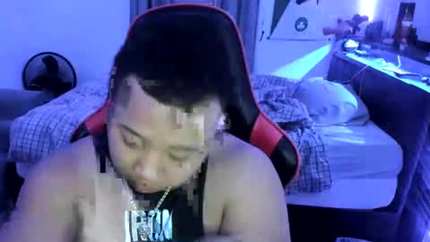 buffsexyman24 online show from March 4, 2:49 am