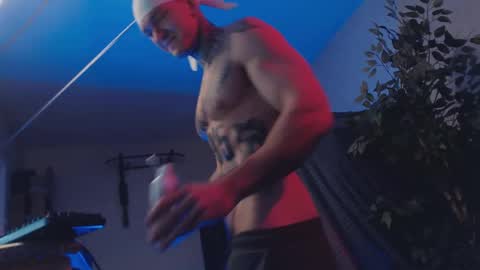 Dmitriy  online show from February 19, 9:14 pm