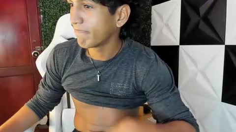 bull_cam online show from November 1, 7:13 pm