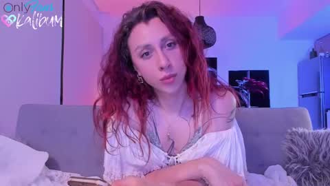 Snapshot of bumbum_kalibum chatting on October 24, 1:28 am Ivan online show from October 24, 1:28 am