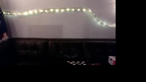 Bungalow Entertainment online show from December 15, 12:06 am