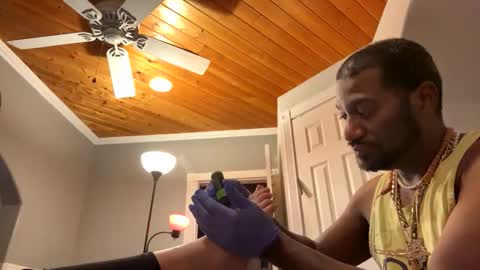 Bungalow Entertainment online show from November 27, 10:56 am