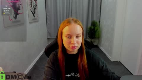 Snapshot of bunny_luvv chatting on September 17, 9:02 am Bunny online show from September 17, 9:02 am