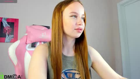Snapshot of bunny_luvv chatting on September 14, 9:22 am Bunny online show from September 14, 9:22 am