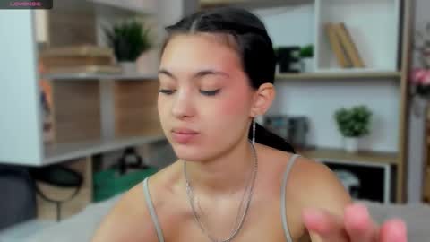 Aria online show from March 12, 8:18 am