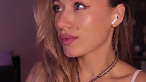 B U N N Y online show from December 15, 4:30 am