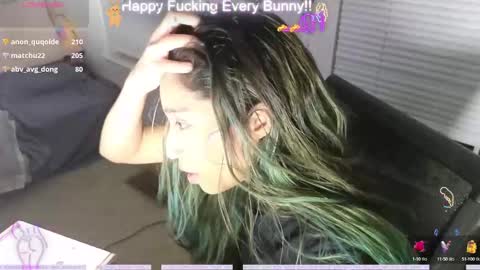 Tokki  bunny  online show from December 3, 5:04 am