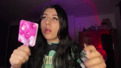 Snapshot of bunnyy09 chatting on October 9, 3:12 am Jess online show from October 9, 3:12 am