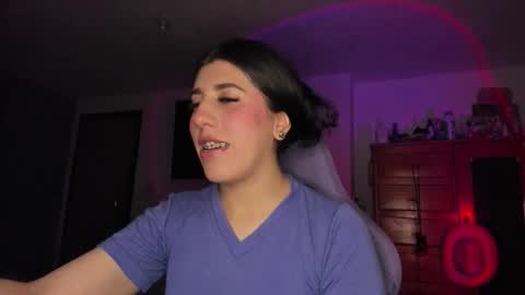 Snapshot of bunnyy09 chatting on October 10, 3:23 am Jess online show from October 10, 3:23 am