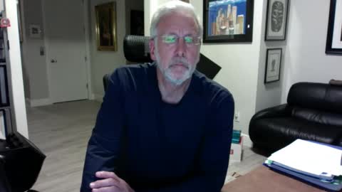 Snapshot of bustinout99 chatting on February 27, 1:52 am afternoon wood online show from February 27, 1:52 am