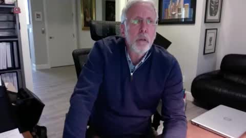 Snapshot of bustinout99 chatting on February 21, 10:37 pm afternoon wood online show from February 21, 10:37 pm