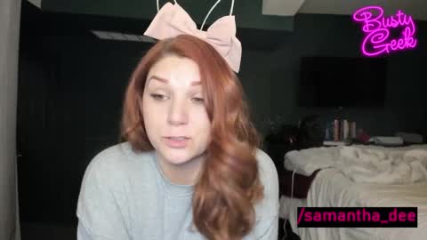Snapshot of busty_geek48 chatting on February 4, 3:22 am Samantha Dee online show from February 4, 3:22 am