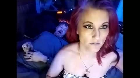 busybee83 online show from March 6, 5:03 am