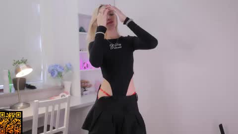 butteflai online show from October 21, 9:36 am