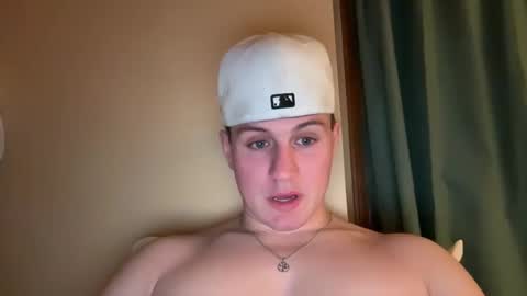 Snapshot of buzz5127 chatting on March 11, 4:08 am buzz5127 online show from March 11, 4:08 am