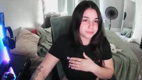 bxbydior online show from February 20, 4:42 pm