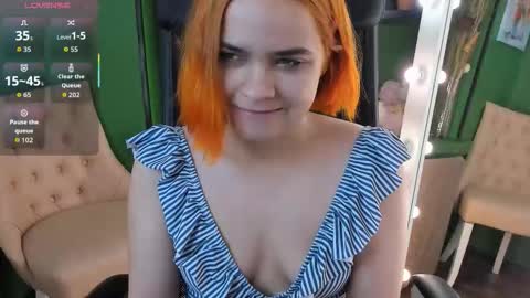 Snapshot of caitlin_crazy chatting on September 26, 9:50 am Gina online show from September 26, 9:50 am