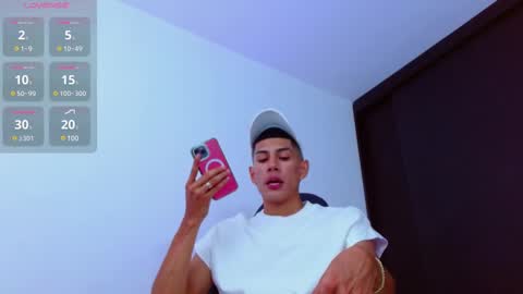 Valerio  online show from February 25, 8:11 pm