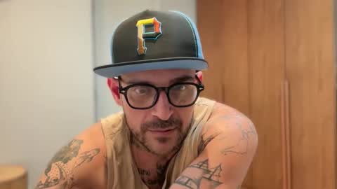 CaliforniaBrazilian online show from June 10, 11:25 pm