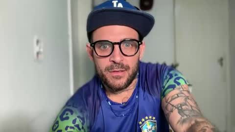 CaliforniaBrazilian online show from April 19, 8:33 pm