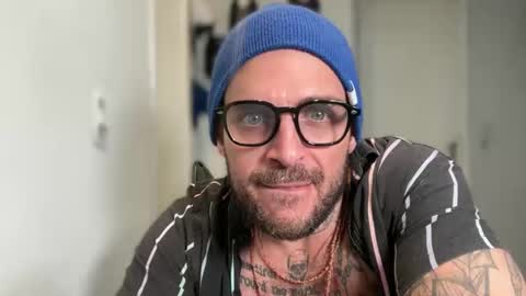 CaliforniaBrazilian online show from April 18, 11:27 pm