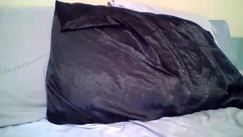 Snapshot of caligirl310r chatting on February 27, 7:26 pm Caligurl   Queen    Head Fluffer In Charge  Goddess of Cocktease   Mistress of Holes online show from February 27, 7:26 pm