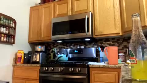 Snapshot of calishop1 chatting on December 8, 12:46 am calishop1 online show from December 8, 12:46 am