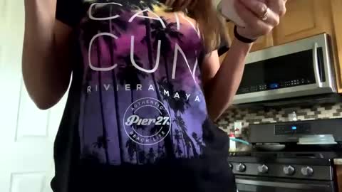 Snapshot of calishop1 chatting on September 22, 12:26 am calishop1 online show from September 22, 12:26 am