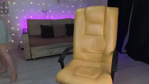 Dasha       inst       dasha is nice online show from September 27, 3:54 pm