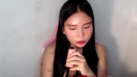 Snapshot of callme_remaxxx7 chatting on October 20, 3:33 am Rema online show from October 20, 3:33 am