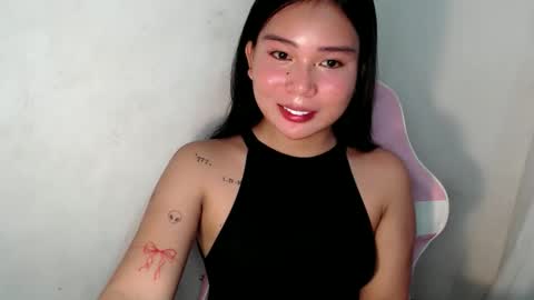 Snapshot of callme_remaxxx7 chatting on October 16, 10:04 am Rema online show from October 16, 10:04 am
