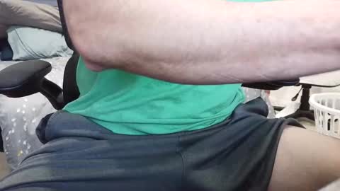 callmeroger33 online show from March 18, 4:13 pm