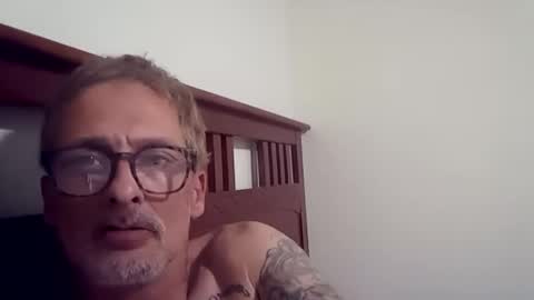 calredding75 online show from February 24, 7:44 am