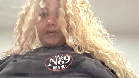 camzxoxox online show from March 22, 9:30 pm