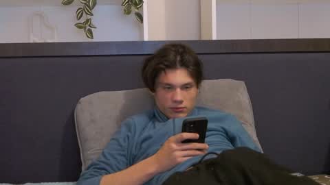 Snapshot of calvin_cay chatting on January 12, 10:43 pm Calvin online show from January 12, 10:43 pm