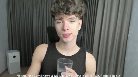 Hey I am Calvin  online show from November 21, 2:15 pm