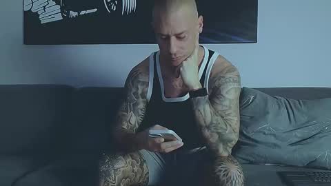 Calvin  online show from February 20, 8:05 am