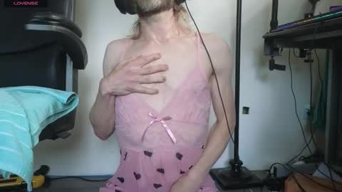 Snapshot of calypsocabal chatting on October 11, 10:24 pm Calypso online show from October 11, 10:24 pm