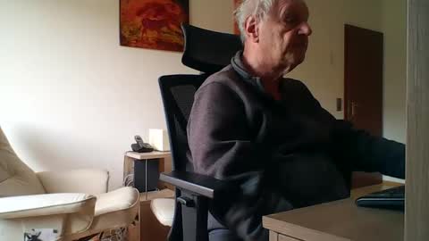 camcologne online show from March 6, 10:36 am