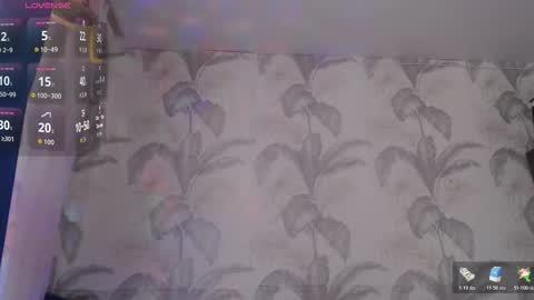 CamDiva1 online show from March 12, 5:22 am