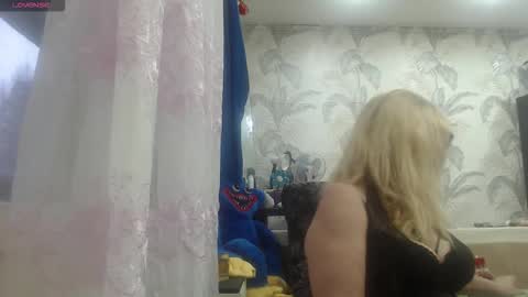 CamDiva1 online show from December 1, 11:41 am