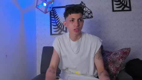 Snapshot of cameron_lux4 chatting on September 18, 12:42 pm CAMERON online show from September 18, 12:42 pm